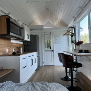 Tiny house for airbnb 26*8.5