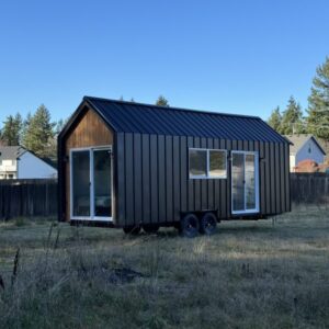 Tiny house for airbnb 26*8.5