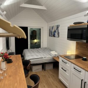 Tiny house for airbnb 26*8.5