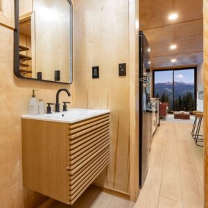 LUXURY SHIPPING CONTAINER HOME